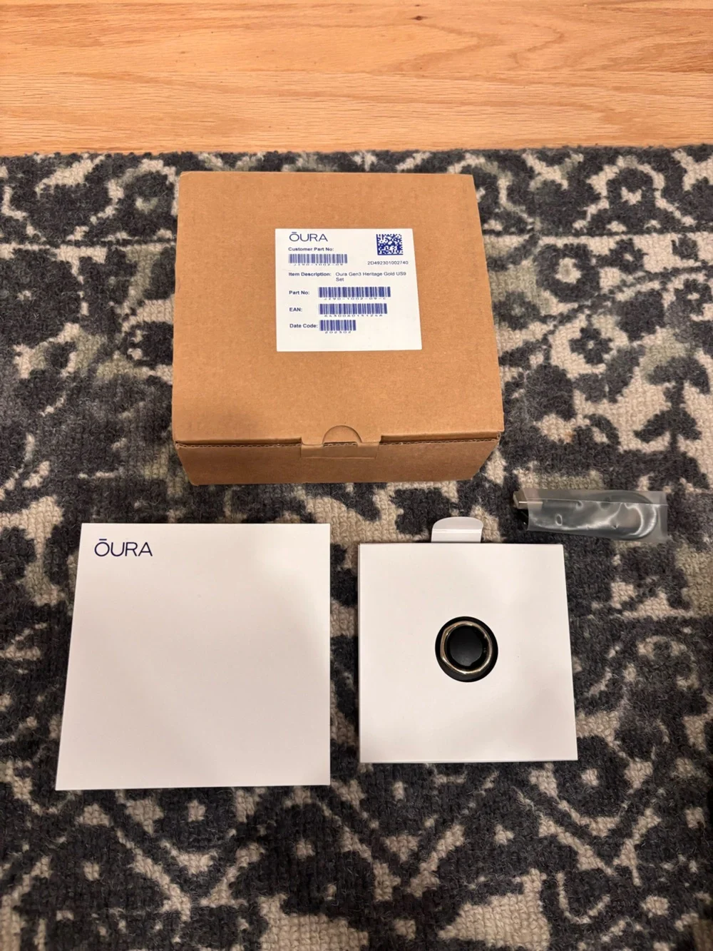 Preowned & in used condition Oura Ring Gen3 Heritage in Gold (tarnished) US 9